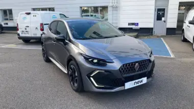 Photo de RENAULT CLIO techno full hybrid E-Tech 160 ch Gris