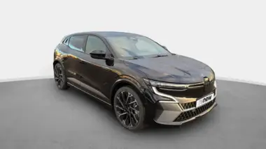 Photo de RENAULT MEGANE E-TECH ÉLECTRIQUE esprit alpine 220 ch autonomie confort - 25 Noir