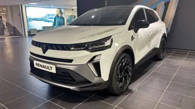 Photo de RENAULT SYMBIOZ esprit Alpine E-Tech full hybrid 145 Blanc
