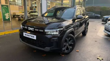 Photo de DACIA BIGSTER journey hybrid 155 Noir