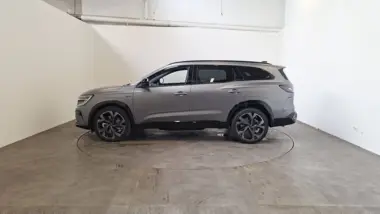 Photo de RENAULT ESPACE esprit Alpine full hybrid E-Tech 200 ch - 24 Gris