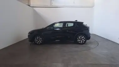 Photo de RENAULT CLIO evolution full hybrid E-Tech 160 ch Noir