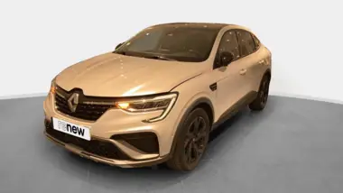 Photo de RENAULT ARKANA R.S. Line E-Tech 145 - 21B Blanc