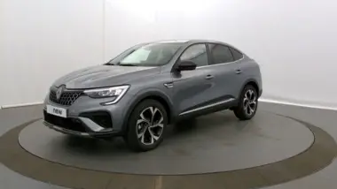 Photo de RENAULT ARKANA Techno E-Tech full hybrid 145 GSR2 Gris