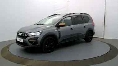 Photo de DACIA JOGGER Extreme Hybrid 140 7 places GSR2 Gris