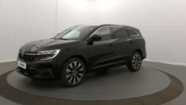 Photo de RENAULT ESPACE VI Techno E-Tech full hybrid 200 GSR2 Noir