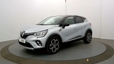 Photo de RENAULT CAPTUR Techno mild hybrid 160 EDC Gris