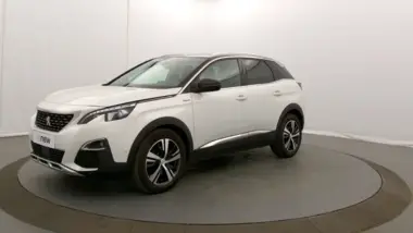 Photo de PEUGEOT 3008 GT Line BlueHDi 130ch S&S EAT8 Blanc