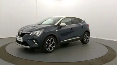 Photo de RENAULT CAPTUR Techno mild hybrid 160 EDC Bleu