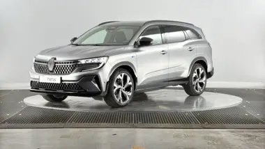 Photo de RENAULT ESPACE VI esprit Alpine E-Tech full hybrid 200 GSR2 Gris
