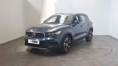 Photo de VOLVO XC40 Inscription T5 Recharge 180+82 ch DCT7 Bleu