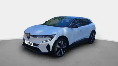 Photo de RENAULT MEGANE E-TECH Techno EV60 220 ch super charge Blanc
