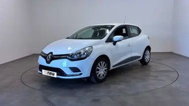 Photo de RENAULT CLIO IV Trend TCe 75 E6C Blanc