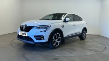 Photo de RENAULT ARKANA Intens E-Tech 145 - 21B Blanc