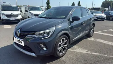 Photo de RENAULT CAPTUR Intens E-Tech Plug-in 160 - 21 Bleu