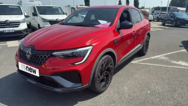 Photo de RENAULT ARKANA esprit Alpine E-Tech 145 - 23 Rouge