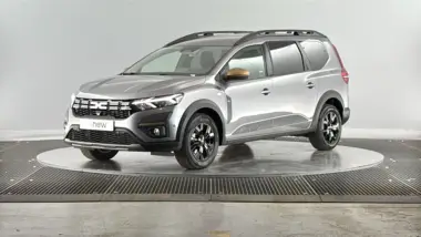 Photo de DACIA JOGGER Extreme + ECO-G 100 7 places GSR2 Gris