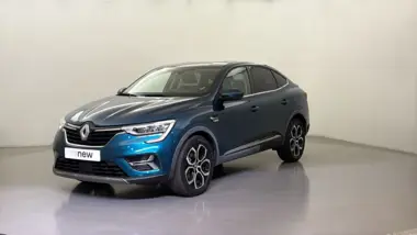 Photo de RENAULT ARKANA Intens E-Tech 145 - 21B Bleu